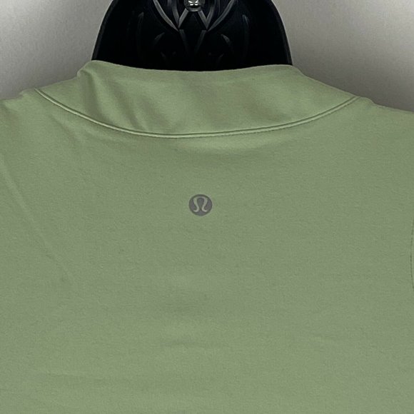 Lululemon V Neck Sleeveless Tank Top Gree Size 2/4 - Picture 7 of 8
